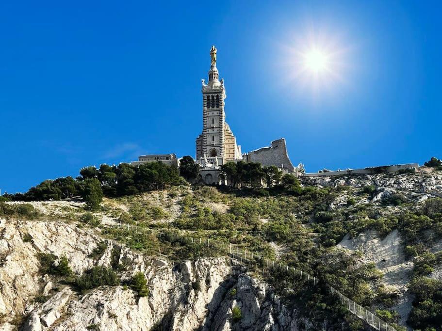 Superbe T3 Au Pieds De Notre Dame De La Garde Apartman Marseille Kültér fotó
