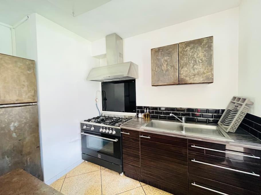 Superbe T3 Au Pieds De Notre Dame De La Garde Apartman Marseille Kültér fotó